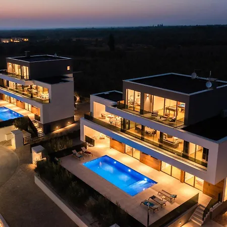 Villa Old Olive Vi *