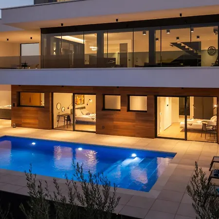 Вилла Old Olive Vi