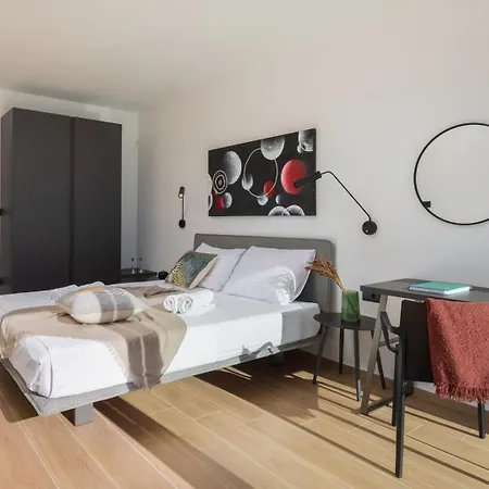 Old Olive Vi Вилла *