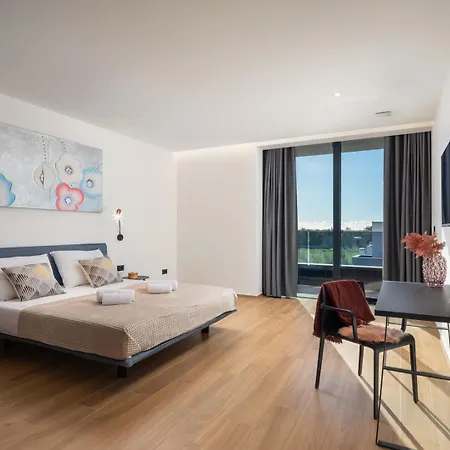 Old Olive Vi Вилла