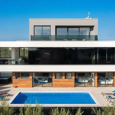 Вилла Old Olive Vi Воднян