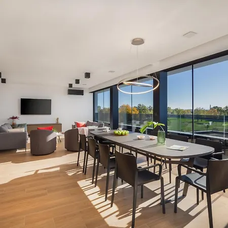 Вилла Old Olive Vi *